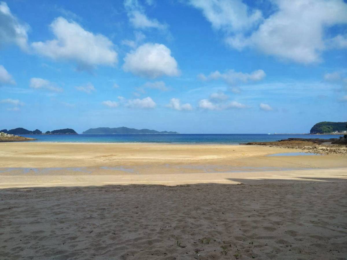 六方海水浴場干潮時の様子